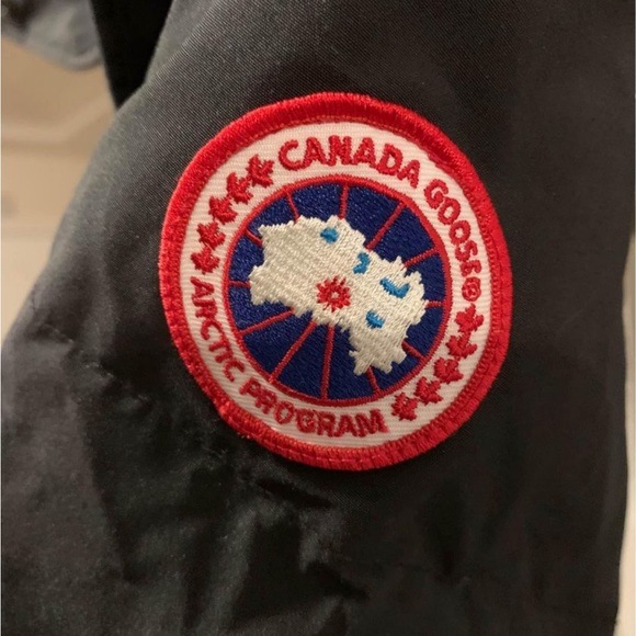 Canada Goose Ladies Rowley Parka (authentic) size XS BLACK - Picture 6 of 7